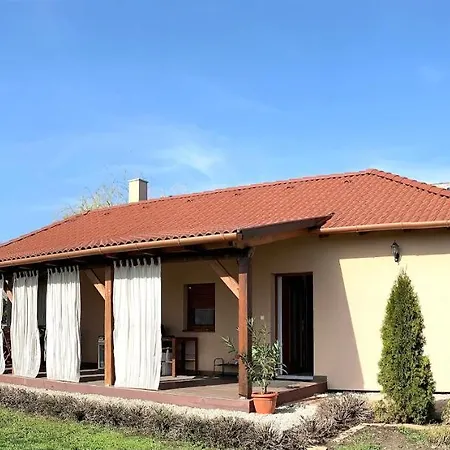 Levendulás Ház - Сasa de vacaciones Balatonfőkajár